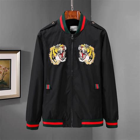 giacca tigre nera gucci|Giacca in pelle con ricamo tigre sul retro di Gucci in Black.